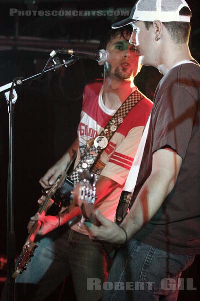 UVR - 2005-09-29 - PARIS - Batofar - 